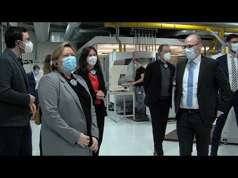 RTF.1-Nachrichten: "Baden-Württemberg pur" - Eisenmann und Arnold besuchen Werkzeugfabrik Paul-Horn