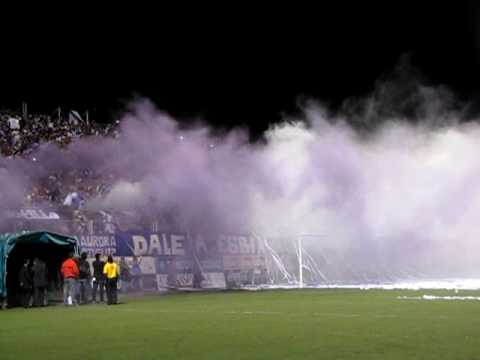 "La Ultra Morada cuando ingresa el campeón" Barra: Ultra Morada • Club: Saprissa