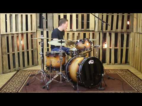 DW Collector's Oak Tobacco Burst Hard Satin Drum Set -  22, 12, 16