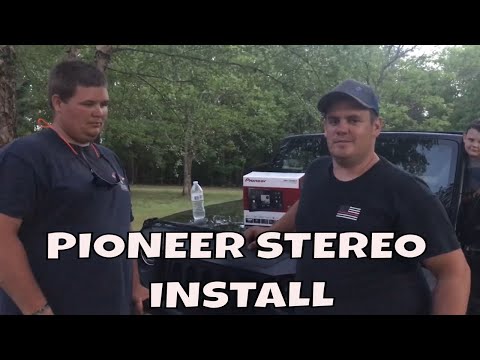 Install of Pioneer Double Din Stereo into 2007 Jeep Rubicon
