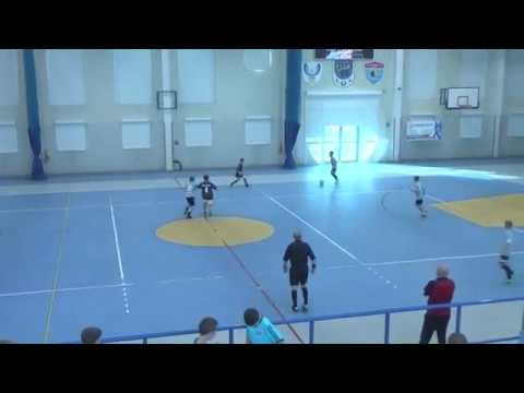 ŻUKOWSKA LIGA FUTSALU JUNIOR U10 SKRÓT MECZU MKS DAN BUD GOŚCICINO   GKS II ŻUKOWO 09 12 2017