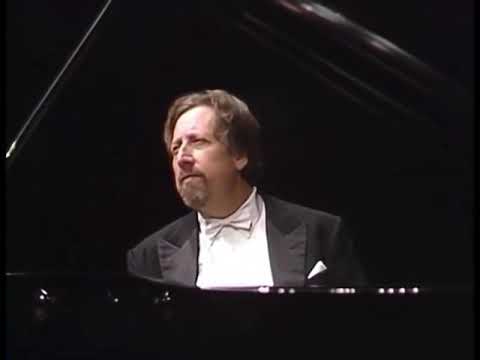 Lazar Berman plays Rachmaninov Moment Musical No.4