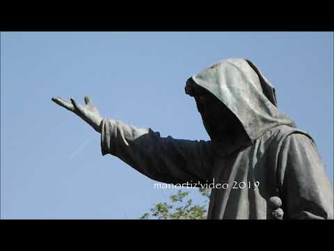 A Cola di Rienzo, Cordonata del Campidoglio, manortiz