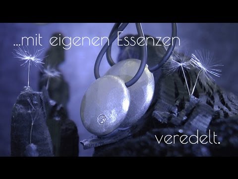 Schmuckanhänger aus Unikat-Metall: Modell F1