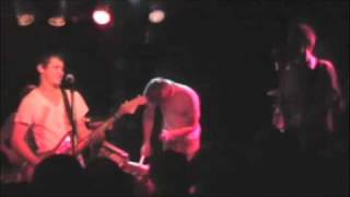 Fake Problems - Don't Worry Baby (live)