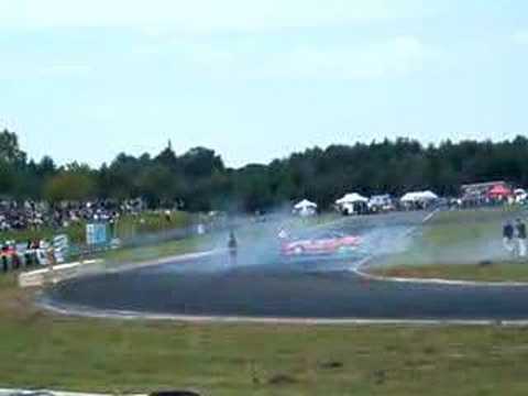 Maciej Polody na Toyo Drift 2007 na torze Poznań