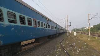 preview picture of video 'SHALIMAR SF EXPRESS OVERTAKING ERS HYB SPECIAL FARE EXPRESS WITH WAG9 AT CHINNAGANJAM RAILWAYSTATION'