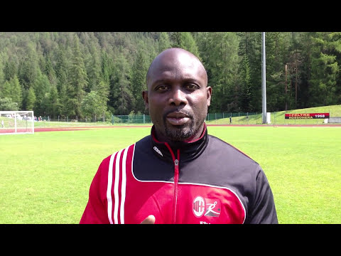Saluto di George Weah - Tra gli attaccanti più forti di sempre