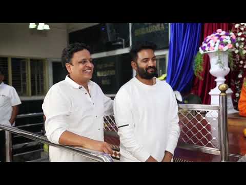 சந்தானம் நடிக்கும் புதிய படம் ஆரம்பம்!  பிரபல கன்னட டைரக்டர் பிரசாந்த்ராஜ் இயக்குகிறார். 