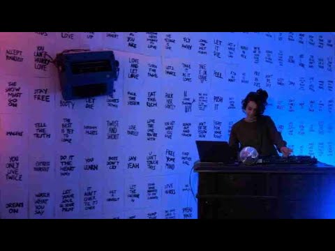 Hiya Live Sessions - Lucia Kagramanyan