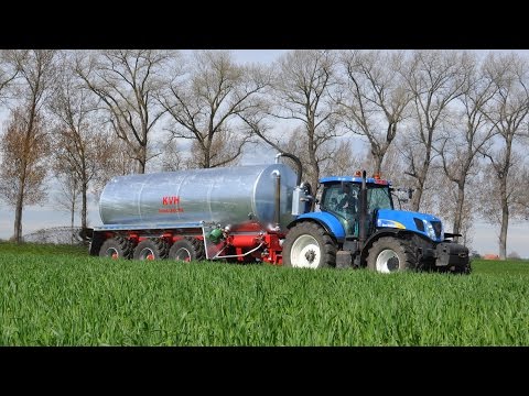 New Holland T7050 & KVH mesttank - Loonw. Van De Voorde Hendrik