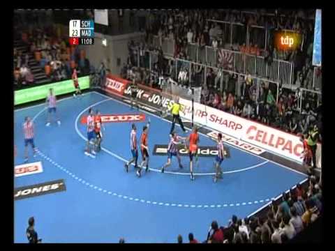 2011/12.- Kadetten Schaffhausen 27 Vs BM Atlético Madrid 36 (Octavos Ida. Champions league)