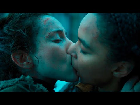 See 2x08 Kiss goodbye - Haniwa and Wren (Nesta Cooper, Eden Epstein)