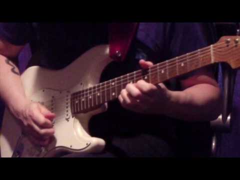 Melodic Soloing: Major Scale - Improvising over a Jam Track Shape 1 Demonstration - Rob Garland