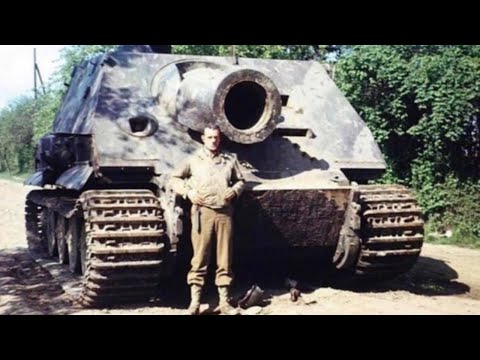 Sturmtiger and its UNIQUE rocket-propelled mortar in action (Warsaw, August-September ’44)