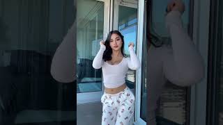 No bra Bouncing Big Boobs No Bra Challenge#nobra​ #bouncing​ #tiktok​ #tphani