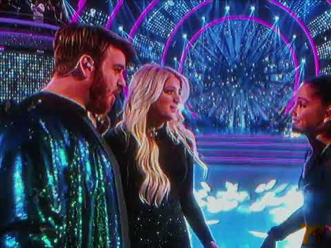 MTV Stage Proudly Presents: Ariana Grande, Who Is Fancy & Meghan Trainor ~ Problem/Boys Like You 