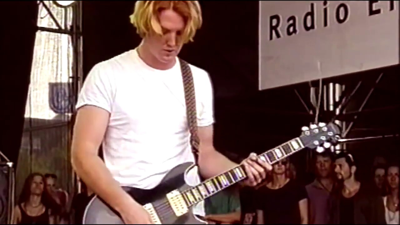 Kyuss - Bizarre Festival 1995 [Full Concert] - YouTube