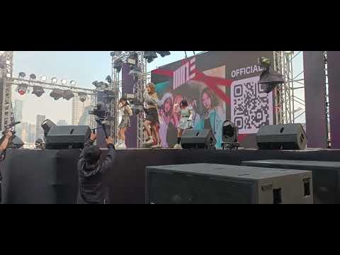 สาวญี่ปุ่น MAZE ไอคอนสยาม 230922