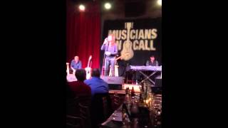 Martina McBride singing "That's Me," in Nashville - Musicia