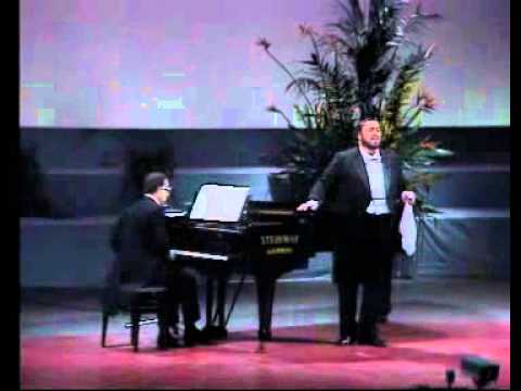 Luciano Pavarotti - Alma del core (Bari, 1984)