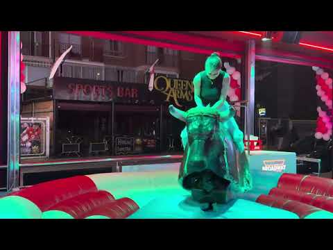 Beauty 🤩 and the bull 🐂 in Benidom #highlights #bullriding #horse #benidorm #viralvideo