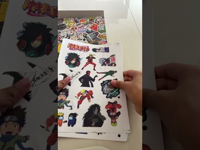 Vídeo relacionado con 110 Piezas s Cantante Pegatina, Impermeables Pegatinas, Pegatinas, Sticker Merch, Pegatina Anime, para Snowboard, Motocicleta, Guitarra Botella de Agua, Cuaderno