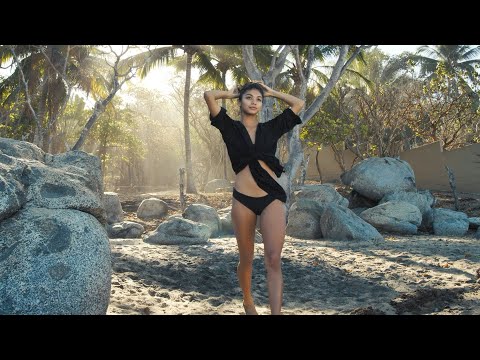 Queen Beach Walks In Bikini | Paradise Beach | Hello Beaches (FREE)