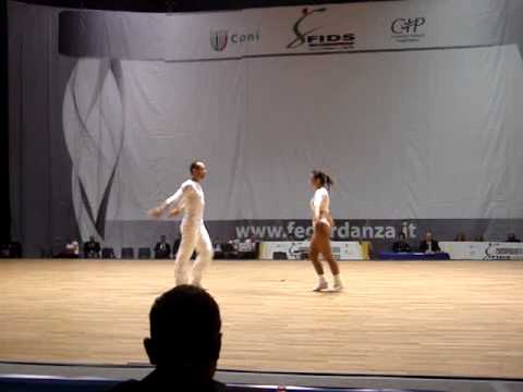 Jade et Momo Final acro