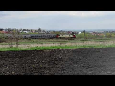 Tren IR1765 Iasi - Timisoara Nord trece prin Stroiesti cu 40-0442-6 a depoului Cluj - 24.04.2021
