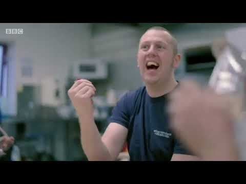 Devastating Gas Explosion ::: Yorkshire Firefighters (UK) S01E02