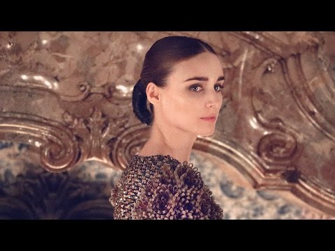 Impressions of the Métiers d'Art 2014/15 Paris-Salzburg Show – CHANEL Shows