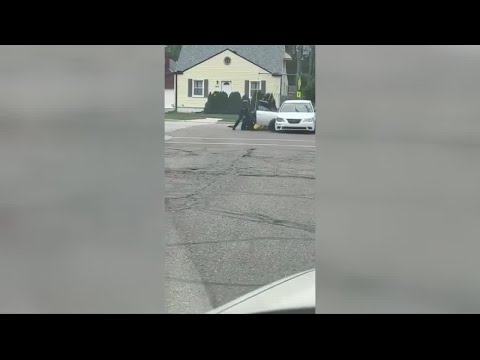 Man says Warren police used excessive force on him in traffic stop video