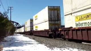 preview picture of video 'Intermodal Train Passing Through CP88 Bethlehem PA'