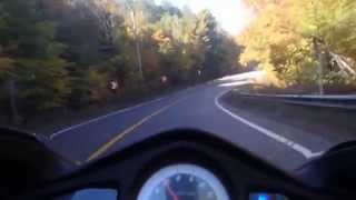 preview picture of video '2008 VFR 800  Mountain Road Rte 364  Lac-des-seize-iles Quebec'