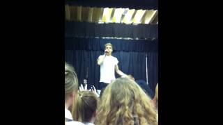 HD Elyar Fox Live - A Billion Girls 28.03.2014
