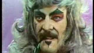 Фрагменты фильма "Мама" (на английском языке)