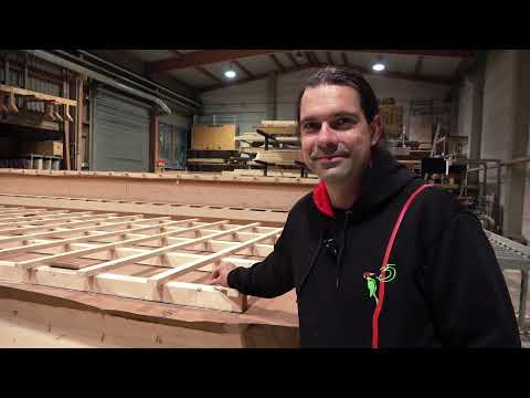 Stroh-Lehm-Bau mit der Zimmerei Grünspecht: So wird ein Strohhaus aufgestellt (lange Version)