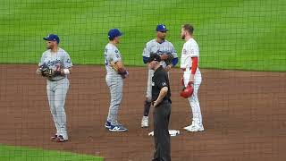 大谷翔平選手が探してたのはラックスだったのかな⁉️移籍しても愛される彼の元にムーキーやエドマン、ロハスが。奥様もワイブスの仲間と再会。#dodgers #gavinlux #reds#mookie 