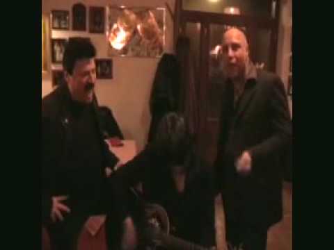 IV TOTO Backstage: Living For The City