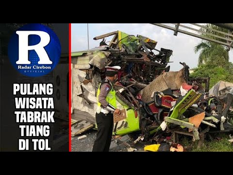 Kecelakaan Bus di Jalan Tol Sumo