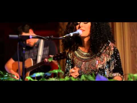 Sophie Delila - Stars To Burn (Live & Acoustic at Cafe Carmen)