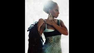 Mary J Blige - Everyday People (Lyrics)