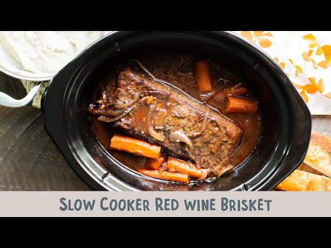 🍷 Slow Cooker Red Wine Brisket: Rich, Tender, and Packed with Flavor! 🥩✨