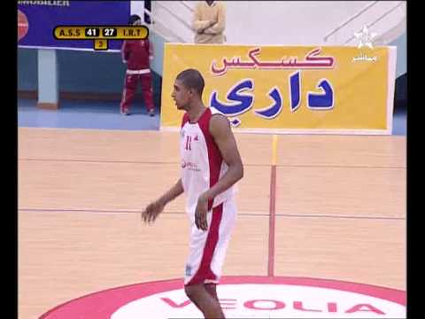 Encore avec Zouita dans l'une de ses oeuvres.