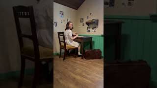 Anne Frank House/ Madame Tussauds Amsterdam / The true voice of Anne Frank