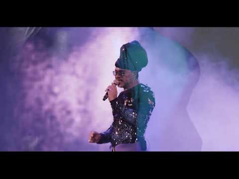 Dois Grudados - Carlinhos Brown