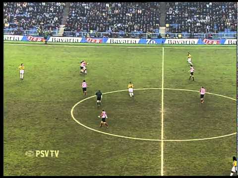 Vitesse  - PSV (15 maart 2003): 0-5