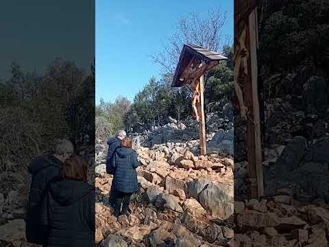 Podbrdo Silent Prayer of Hearts / Tyli širdžių malda Apreiškimo kalne _ Medjugorje