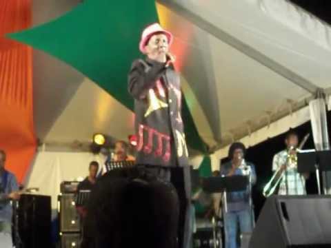 MALIK - I WANT A LICK